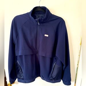 Figs medium jacket. Never worn, came with a Figs student bundle.Light and comfy!